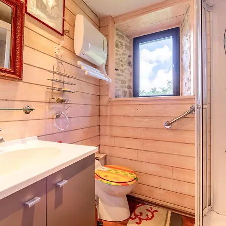 Two-bedroom In Casa de Férias Razecueille