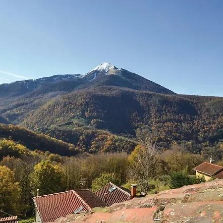 Casa de Férias Two-bedroom In Razecueille