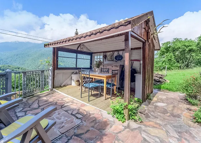 Two-bedroom In * Razecueillé